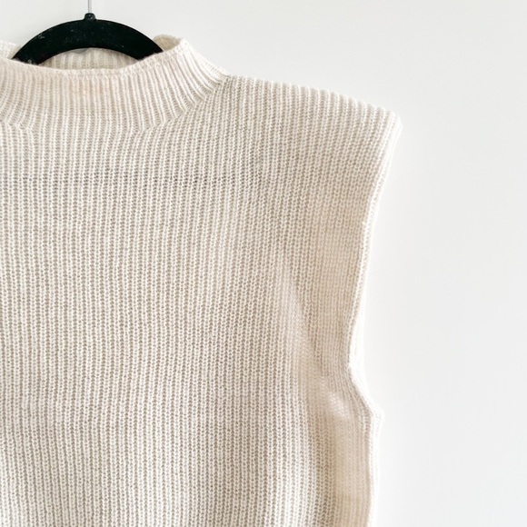 Babaton Hazlitt Sweater Vest (Oak) - Picture 4 of 8